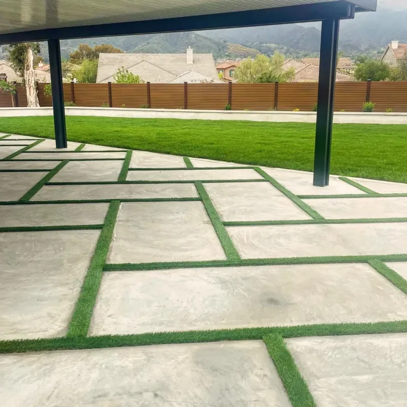 Backyard putting green turf